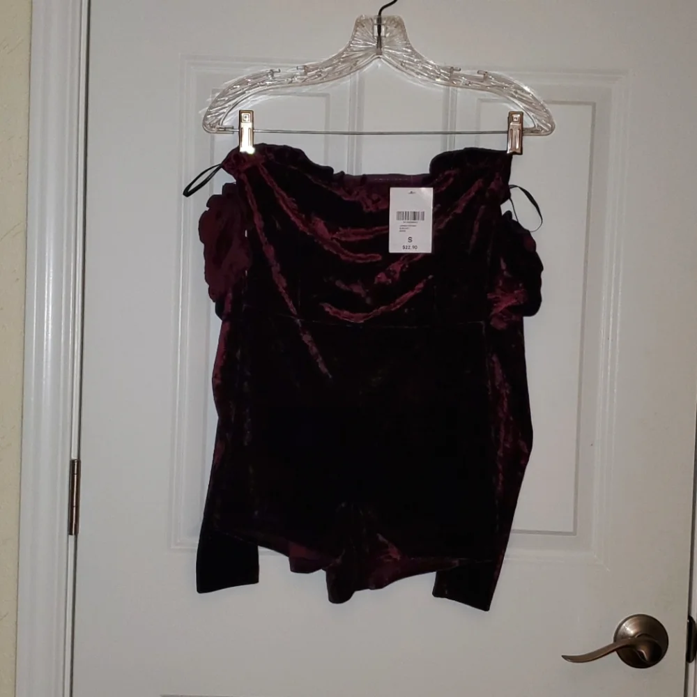 Romper - Picture 1 of 8